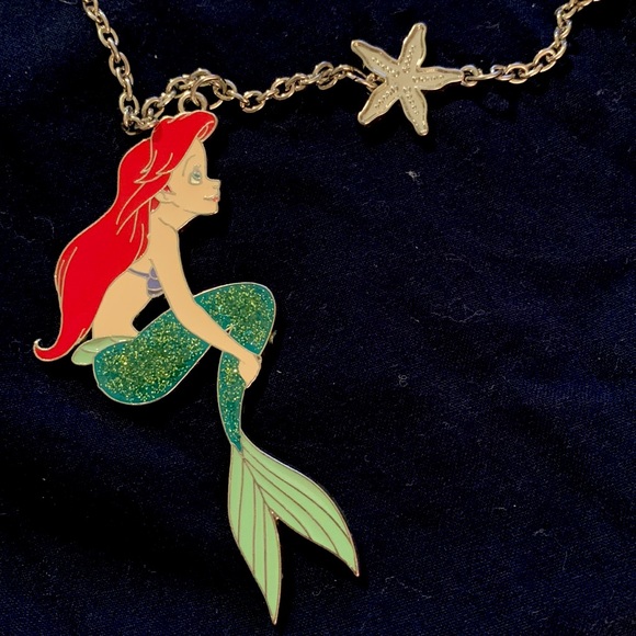 Disney The Little Mermaid NWT necklace - Picture 1 of 2